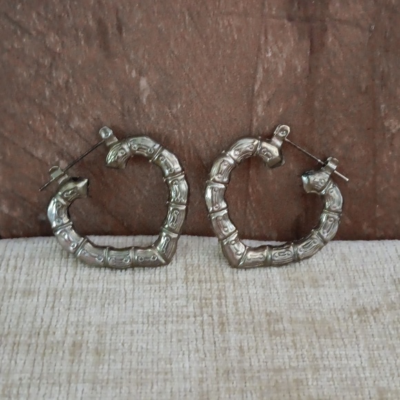 Gold Tone Chunky Heart Earrings - Picture 1 of 7